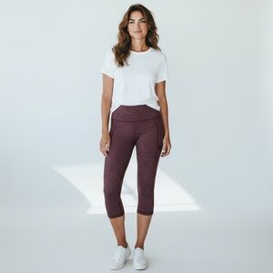 Athleta Rainwater Tight Antique Burgundy Capri Tight Small Petite